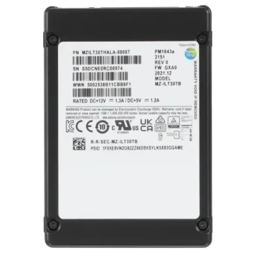 Твердотельный накопитель Samsung 30720 Gb MZILT30THALA-00007