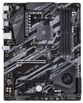 Материнская плата GIGABYTE X570 UD