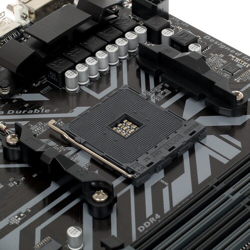 Материнская плата GIGABYTE B450M DS3H