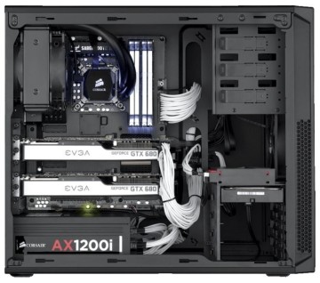 Компьютерный корпус Corsair CARBIDE SERIES 200R CC-9011023-WW