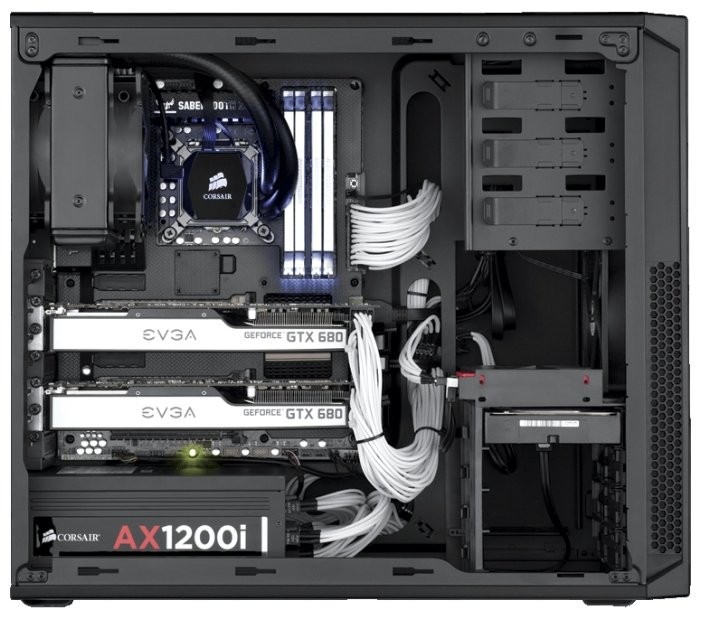 Компьютерный корпус Corsair CARBIDE SERIES 200R CC-9011023-WW