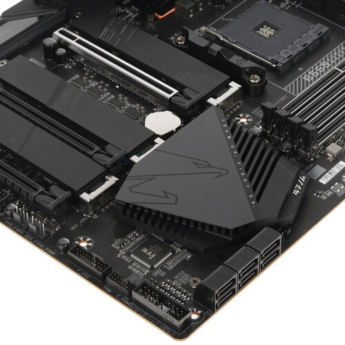 Материнская плата GIGABYTE B550 AORUS MASTER