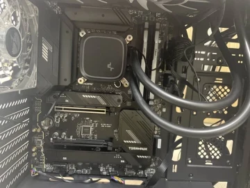 Оперативная память 16 Gb 5600 MHz Kingston FURY Beast RGB Black (KF556C36BBEA-16)