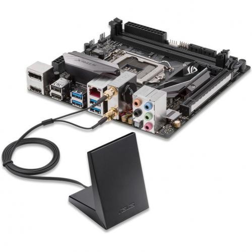 Материнская плата ASUS ROG STRIX B250I GAMING