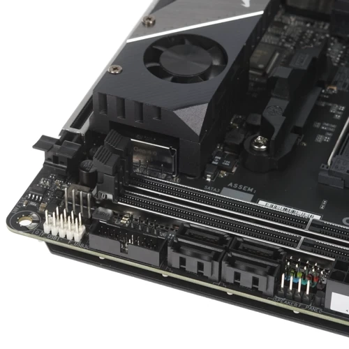 Материнская плата GIGABYTE X570 I AORUS PRO WIFI