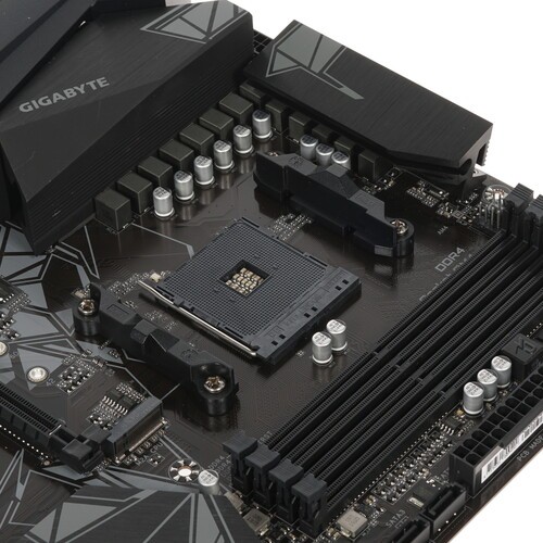 Материнская плата GIGABYTE B550 GAMING X