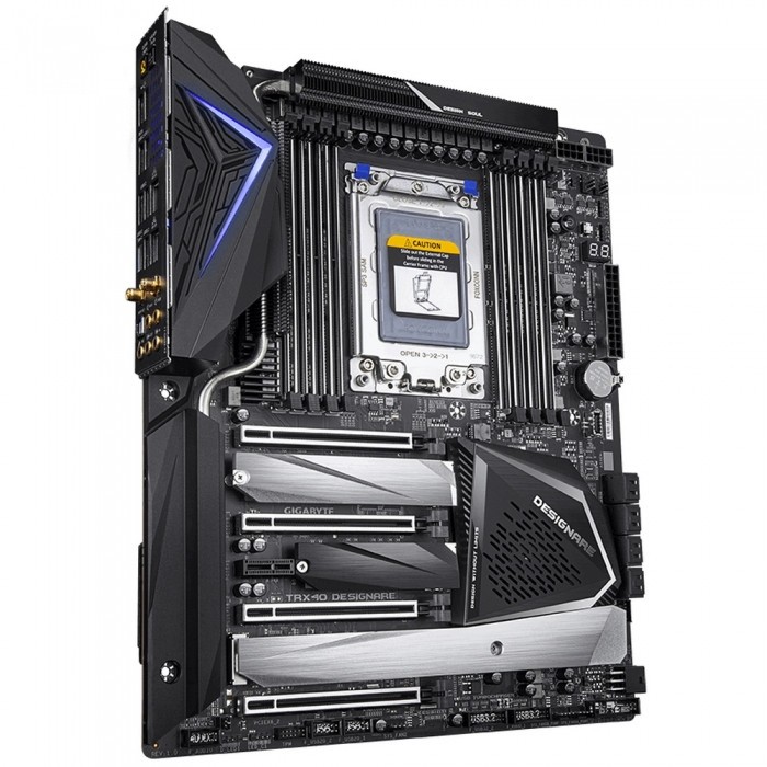 Материнская плата GIGABYTE TRX40 DESIGNARE
