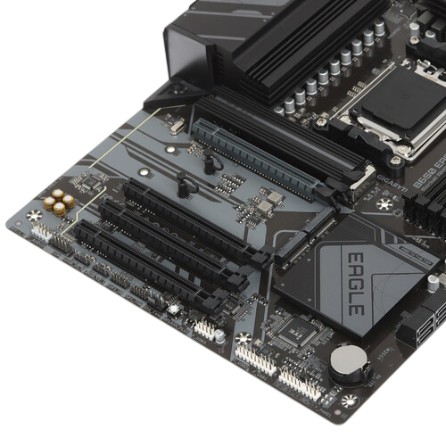 Материнская плата Gigabyte B650 EAGLE AX