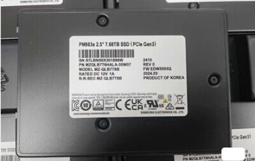 Твердотельный накопитель Samsung 7680 Gb PM983a (MZQLB7T6HALA-00W07)