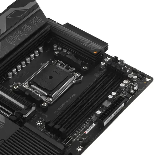 Материнская плата Gigabyte X670 GAMING X AX