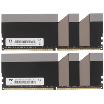 Оперативная память 16 Gb 4400 MHz Thermaltake TOUGHRAM Black (R017D408GX2-4400C19A)