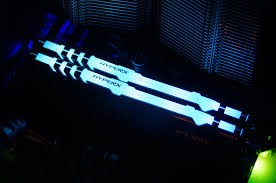 Оперативная память 8 Gb 3733 MHz Kingston HYPERX FURY RGB (HX437C19FB3A/8)