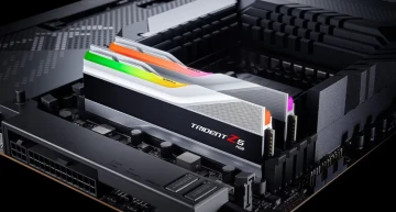 Оперативная память 64 Gb 5600 MHz G.Skill TRIDENT Z5 RGB Silver (F5-5600J2834F32GX2-TZ5RS)