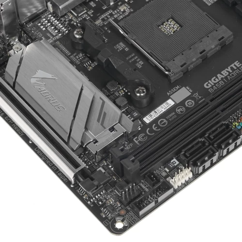 Материнская плата GIGABYTE B450 I AORUS PRO WIFI
