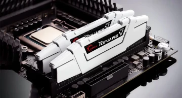 Оперативная память 32 Gb 3600 MHz G.Skill RIPJAWS V White (F4-3600C18D-32GVW)