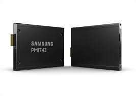 Твердотельный накопитель Samsung 15360 Gb PM1743 (MZWLO15THBLA-00A07)