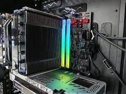 Оперативная память 32 GB 6200 MHz NETAC Z RGB Silver (NTZED5P62DP-32S)