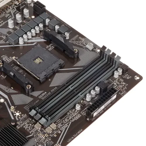 Материнская плата Gigabyte A520M DS3H