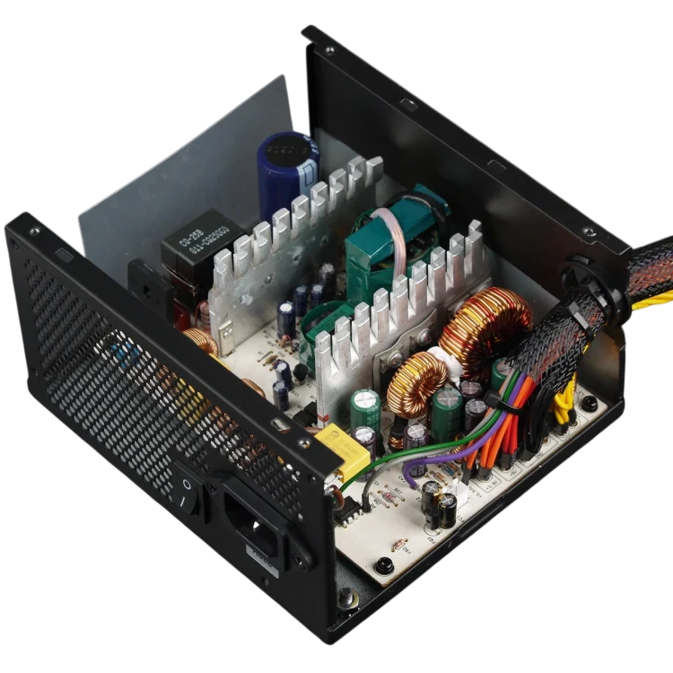 Блок питания Chieftec 600W ELEMENT (ELP-600S-Bulk) OEM