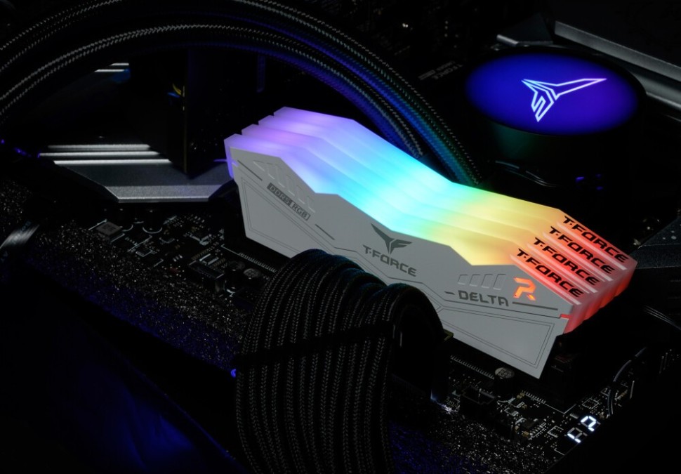 Оперативная память 48 Gb 6400 MHz Team Group T-FORCE VULCAN White (FF4D548G6400HC32ADC01)