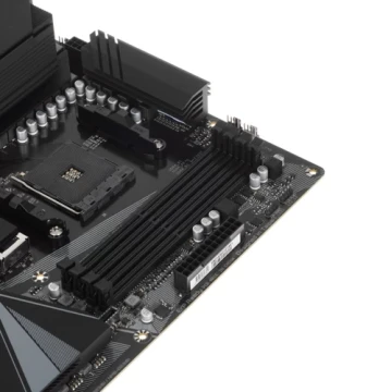 Материнская плата GIGABYTE X570S UD