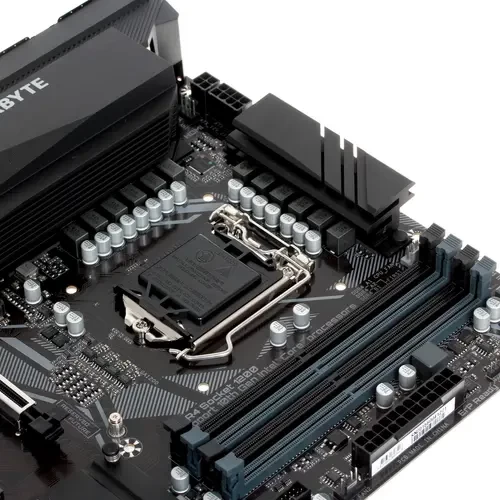 Материнская плата GIGABYTE Z490 UD