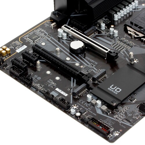 Материнская плата GIGABYTE Z490 UD