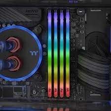 Оперативная память 32 Gb 4800 MHz Thermaltake TOUGHRAM Z-ONE RGB D5 (RG30D516GX2-4800C40A)