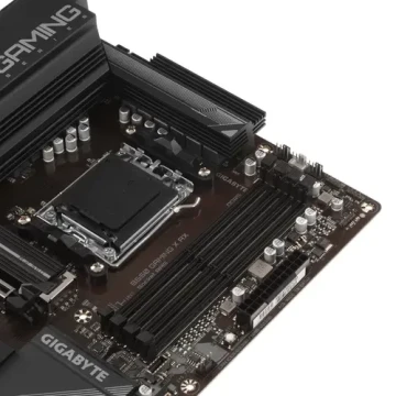 Материнская плата Gigabyte B650 GAMING X AX