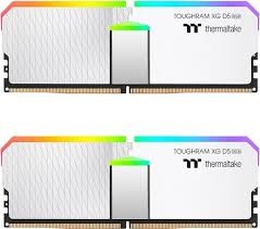 Оперативная память 32 Gb 5600 MHz Thermaltake TOUGHRAM XG RGB D5 White (RG34D516GX2-5600C36B)