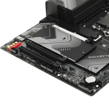ΠΠ°ΡΠ΅ΡΠΈΠ½ΡΠΊΠ°Ρ ΠΏΠ»Π°ΡΠ° GIGABYTE Z790 GAMING Π₯