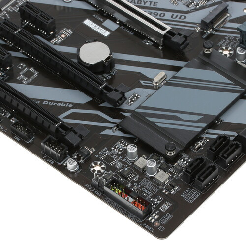 Материнская плата GIGABYTE Z390 UD