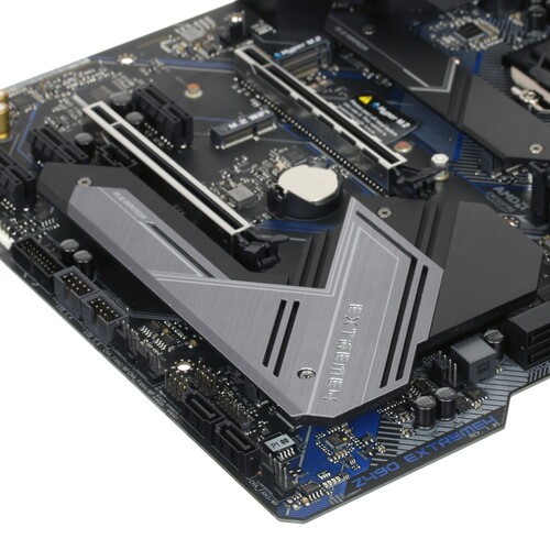 Материнская плата ASRock Z490 EXTREME4